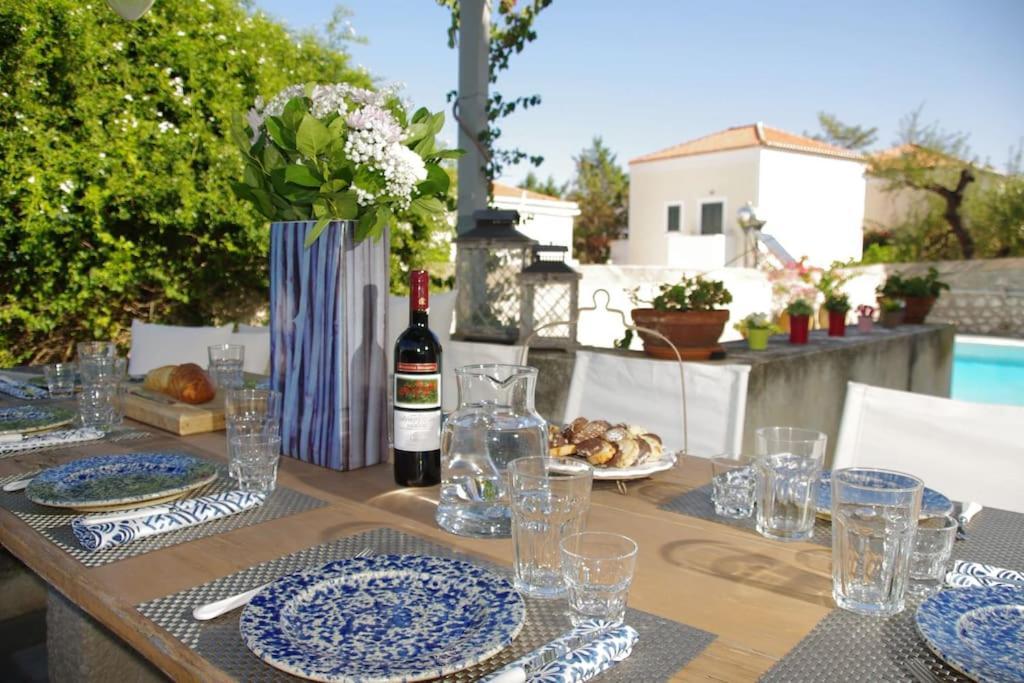 Villa 1853, Spetses Ground Floor Eksteriør billede